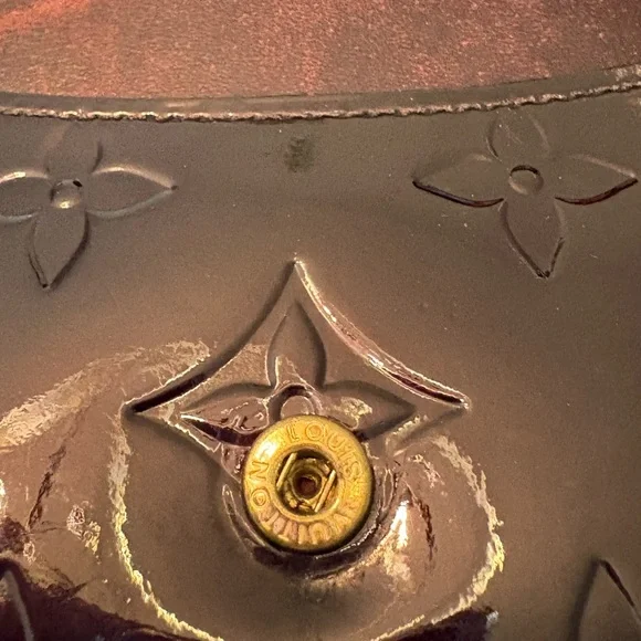 Louis Vuitton Elise Vernis‎ Monogram Wallet Amarante - Picture 4 of 14